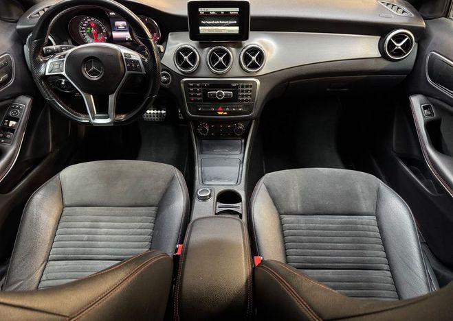 Mercedes Classe GLA Classe 2.2 200 cdi 136 amg line fascinat Noir de 2015