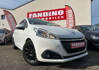  Voir d&eacute;tails -Peugeot 208 1.6 Hdi 75Ch Style 5P &agrave; Pavie (32)