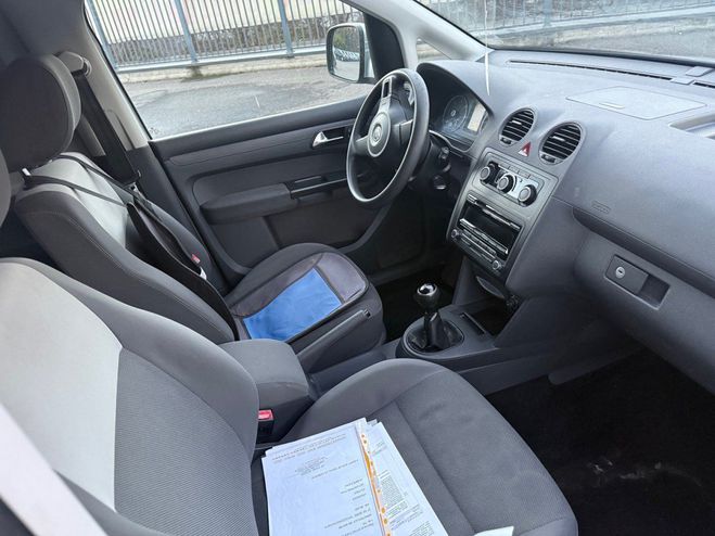 Volkswagen Caddy 1.6 TDI 75CH FAP STARTLINE 7 PLACES Gris C de 2011