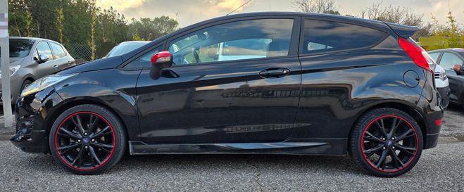 Ford Fiesta VI ST LINE BLACK EDITION 140CH 2017 GPS  NOIR / ROUGE de 2017