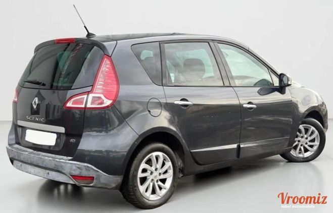 Renault Scenic 1.9 DCI 130ch (7 cv) 8V Turbo BVM6 - 5 P Gris de 2011