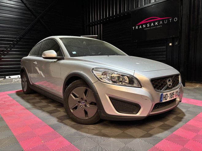 Cliquer pour voir la photo suivante Volvo C30 1.6D DRIVe StartStop 110 ch Kinetic Gris de 2010