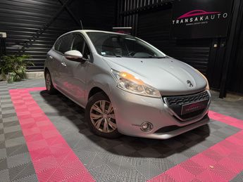  Voir d&eacute;tails -Peugeot 208 1.4 BVM5 68CH &agrave; Douai (59)