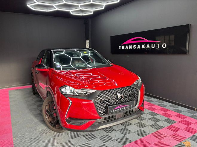 Cliquer pour voir la photo suivante Citroen DS3 3 CROSSBACK PERFORMANCE LINE + 1.2 PURET Rouge Toit Noir Perla Nera de 2019