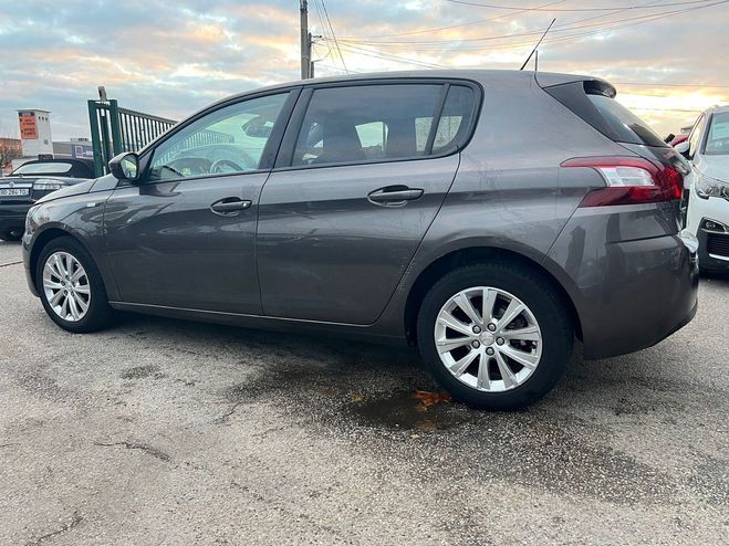 Peugeot 308 (2) II 1.2 L130 S&S 110 STYLE GPS 64000K Noir de 2016