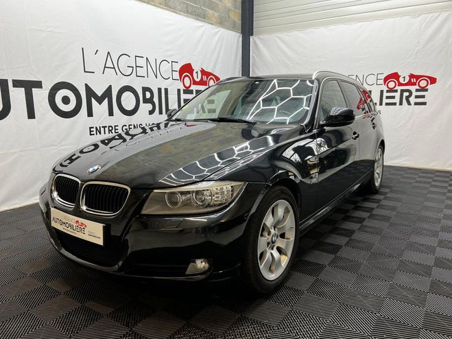 Cliquer pour voir la photo suivante BMW Serie 3 Touring 330xdA 245ch Luxe Noir de 2010