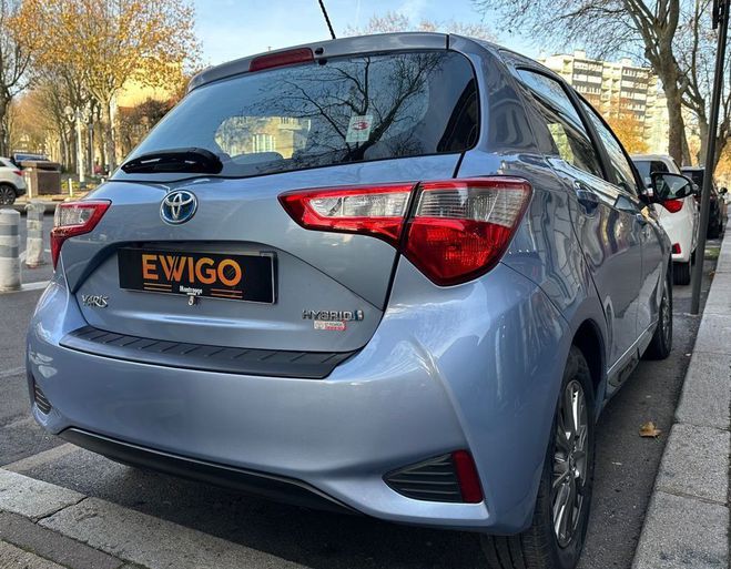 Toyota Yaris 1.5 vvti 100h 75 hybrid full-hybrid dyna Bleu de 2017