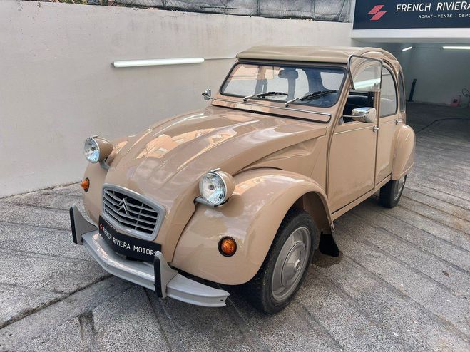 Citroen 2 CH 2 CV 1981 - Cabriolet - Enti�rement R�no Beige de 1981