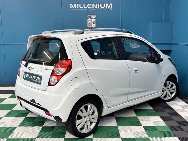 Chevrolet Spark 1.2 16V LTZ 5P Blanc de 2013