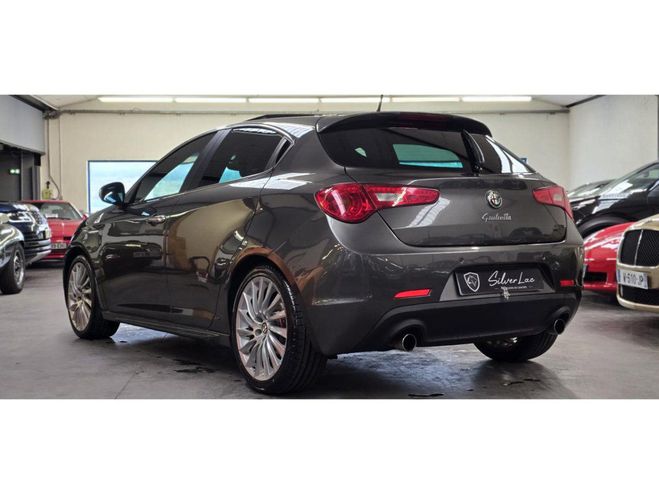 Alfa romeo Giulietta 1750 TBI TURBO 235 QUADRIFOGLIO VERDE QV Grise de 2011