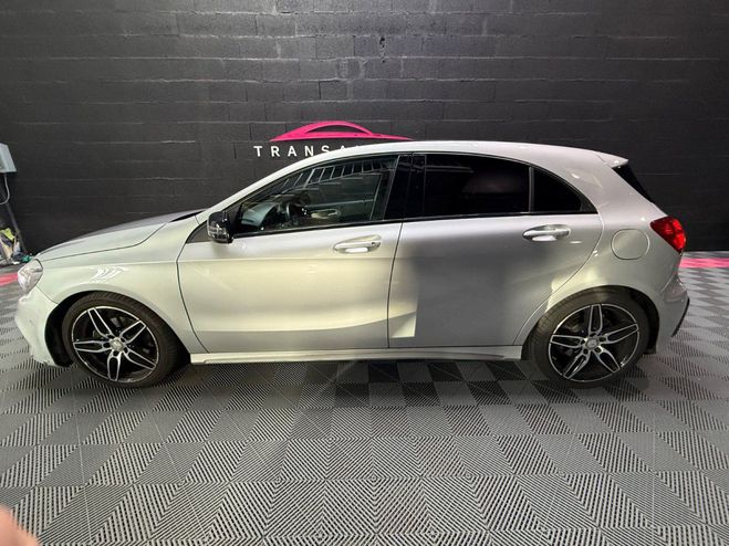Mercedes Classe A 180 7G-DCT Fascination Pack AMG Gris de 2016