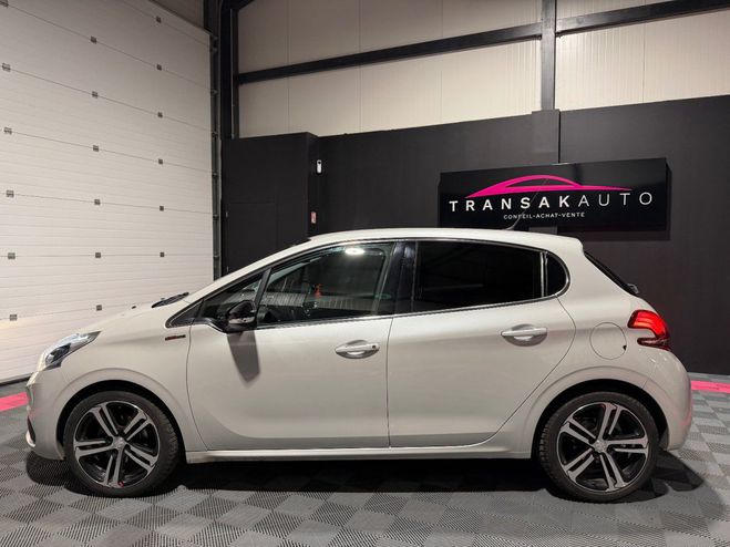 Peugeot 208 1.2 PureTech 110ch SS EAT6 GT Line Blanc de 2018