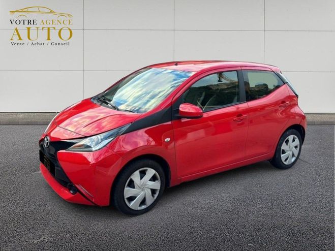 Cliquer pour voir la photo suivante Toyota Aygo 1.0 VVT-i II 2014 x PHASE 1 ROUGE de 2016