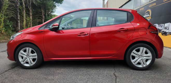 Peugeot 208 1.2 VTI 12v 82CH S&S rouge de 2019
