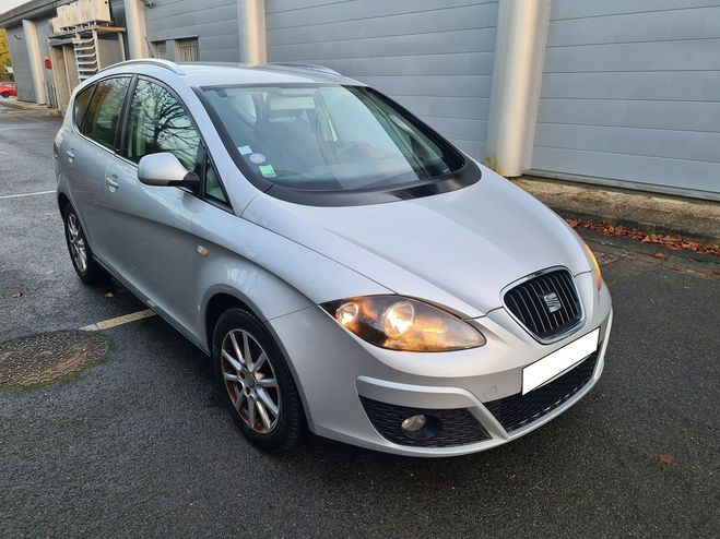 Seat Altea   2013  105 CV 5490e carnet facture ok 1 Gris de 2013