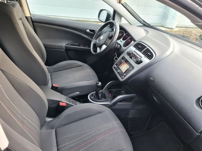 Seat Altea   2013  105 CV 5490e carnet facture ok 1 Gris de 2013