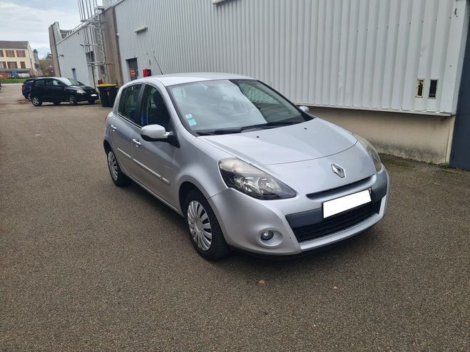 Renault Clio TOM TOM 1.5 DCI  CT OK Gris clair de 2012
