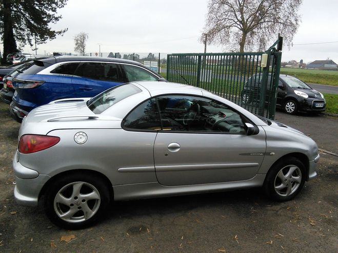 Peugeot 206 1.6 i 16V 110 CLIM Gris de 2005