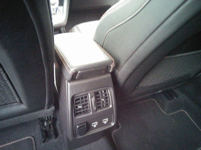 Renault Captur 1.3 TCe 140 INITIALE PARIS RDC - BVA - M Blanc de 2021