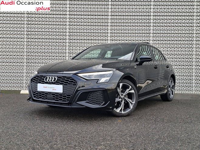Audi A3 Sportback 40 TFSIe 204 S tronic 6 S Line Noir de 2023