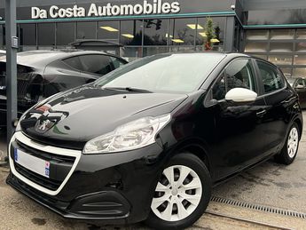  Voir d&eacute;tails -Peugeot 208 LIKE 1.2 68 Cv 5 PORTES / 32 400 Kms CRI &agrave; Taverny (95)