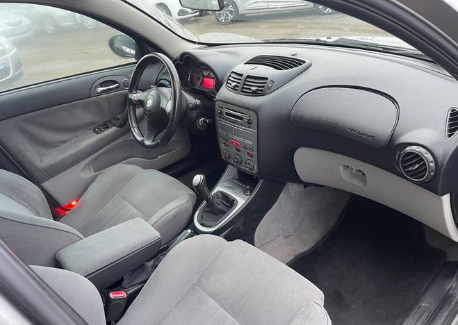 Alfa romeo 147 1.6 ts 120ch sportiva 5p Gris de 2007