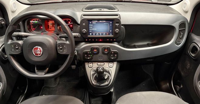 Fiat Panda hybrid cross my23 1.0 bsg apple carplay Rouge de 2023