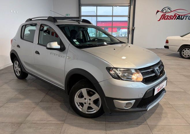 Dacia Sandero II STEPWAY TCe eco2 90cv-2014 Gris de 2014