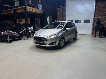  Voir d&eacute;tails -Ford Fiesta 1.0 EcoBoost 100 Titanium Powershift A &agrave; Saint-Ouen-l'Aum�ne (95)
