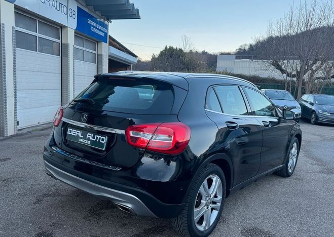 Mercedes Classe GLA Classe 180 d Sensation 7G-DCT Noir de 2017