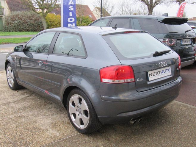 Audi A3 2.0 FSI 150CH AMBITION LUXE TIPTRONIC 3P Gris Fonce de 2004
