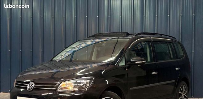Cliquer pour voir la photo suivante Volkswagen Touran 1.6 TDI 110 BLUEMOTION TREND LINE 7PL Ga Noir de 2015