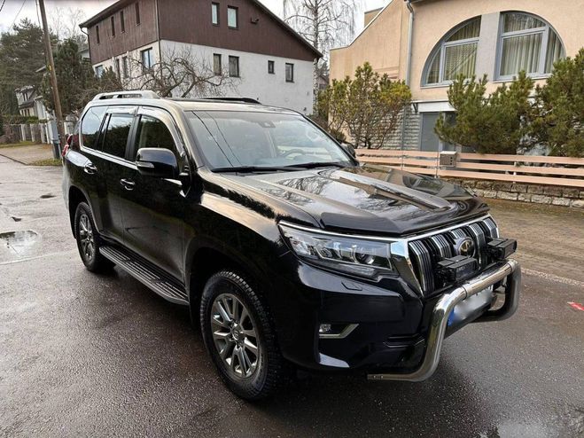 Toyota Land Cruiser 2.8 D-4D Executive Attelage Noir M�tallis� de 2021