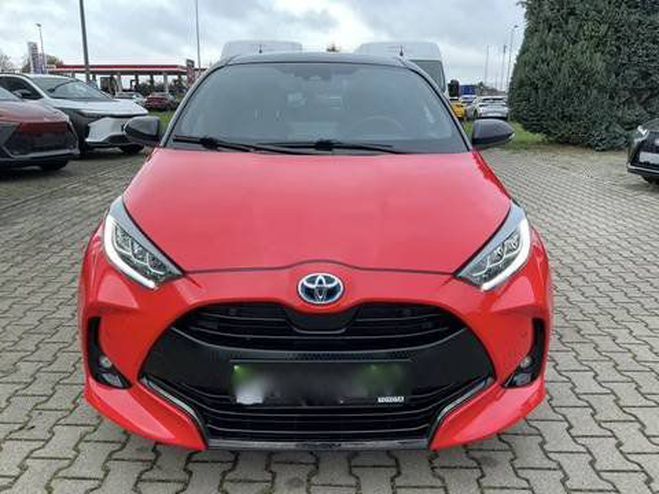 Toyota Yaris 1.5 Style ACC+LED+Navi+Pano+SD+SHZ+2xCli Tokiofusion Rouge/ Mica Noir de 2023