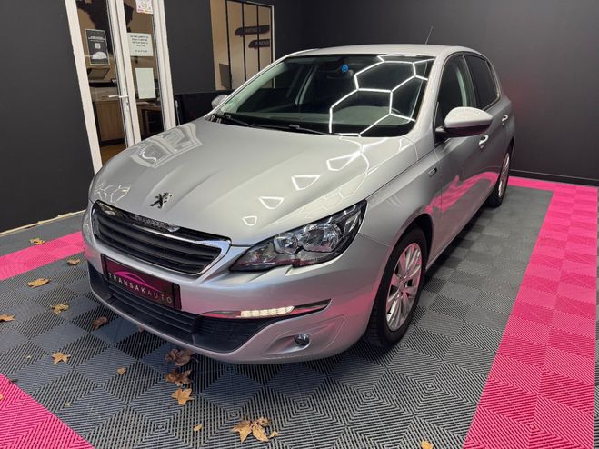 Peugeot 308 1.2 PureTech 110ch SS BVM5 BC Active / K Gris de 2017