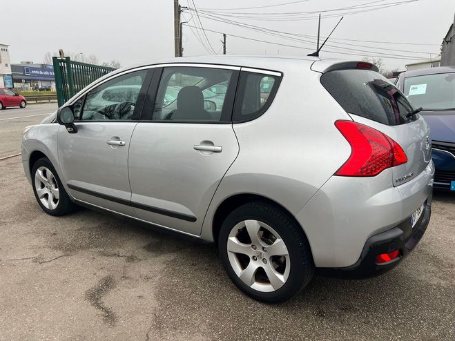 Peugeot 3008 1.6 HDI 112  ALLURE GPS BELLE Gris de 2011