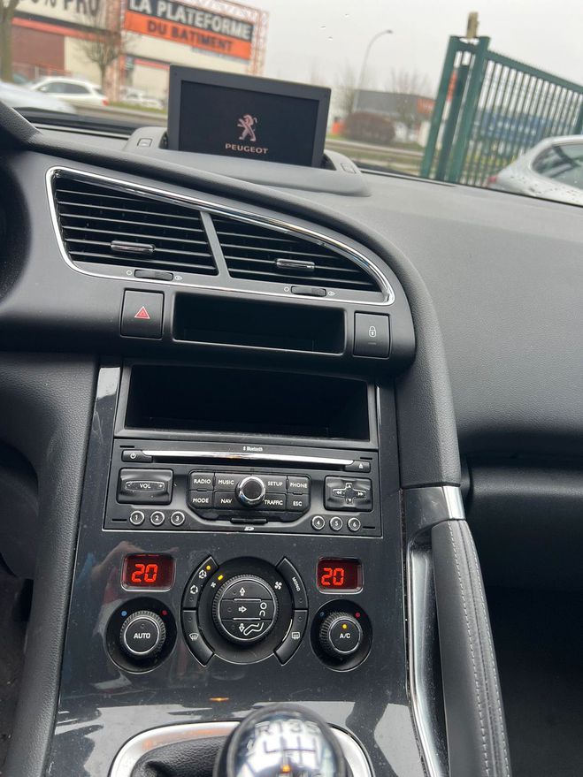 Peugeot 3008 1.6 HDI 112  ALLURE GPS BELLE Gris de 2011