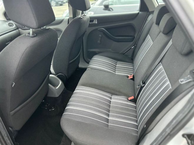 Ford Focus Trend Gris de 2008