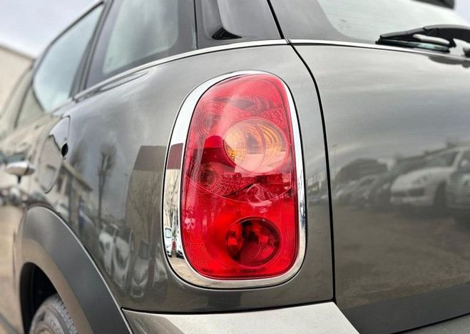 Mini Countryman COOPER D 112CH Gris de 2010