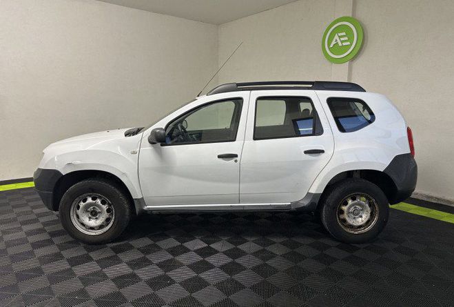 Dacia Duster I (H79) 1.6 16v 105ch eco� Bio�thanol 4X Blanc de 2011