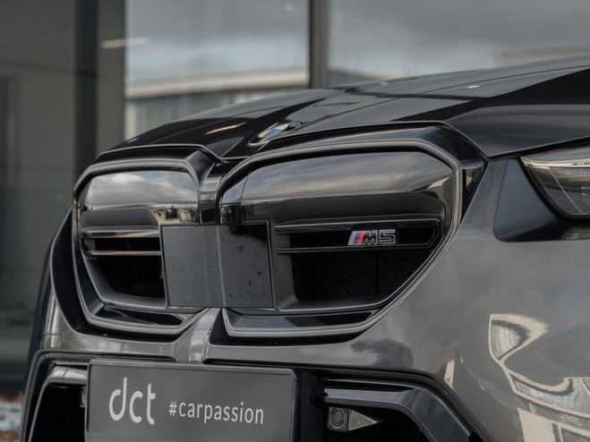 BMW M5 Touring 4.4 V8 Hybrid B&W Sound Pano Gris de 