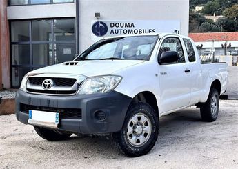  Voir d&eacute;tails -Toyota HI LUX 144 D-4D SIMPLE CABINE 4WD &agrave; Solli�s-Ville (83)