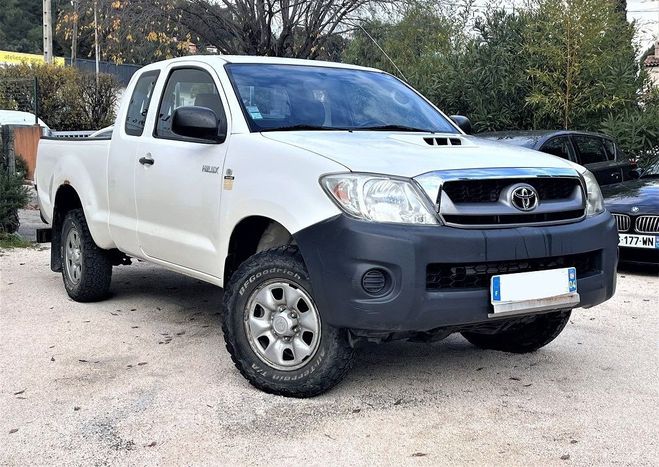 Toyota HI LUX 144 D-4D SIMPLE CABINE 4WD Blanc de 2011