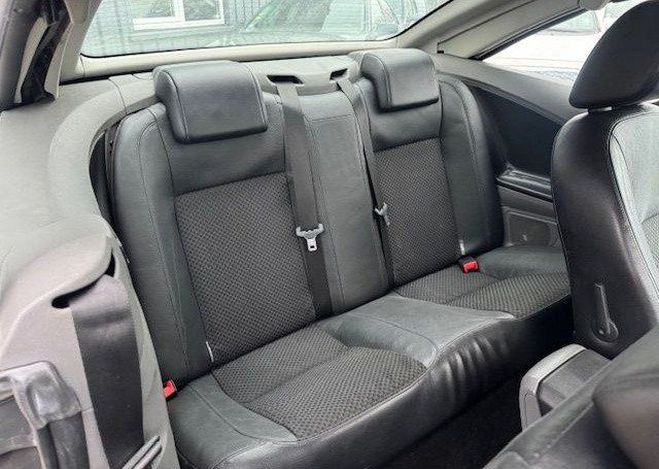 Ford Focus cabriolet 2.0 tdci 135ch titanium 3p Noir de 2008