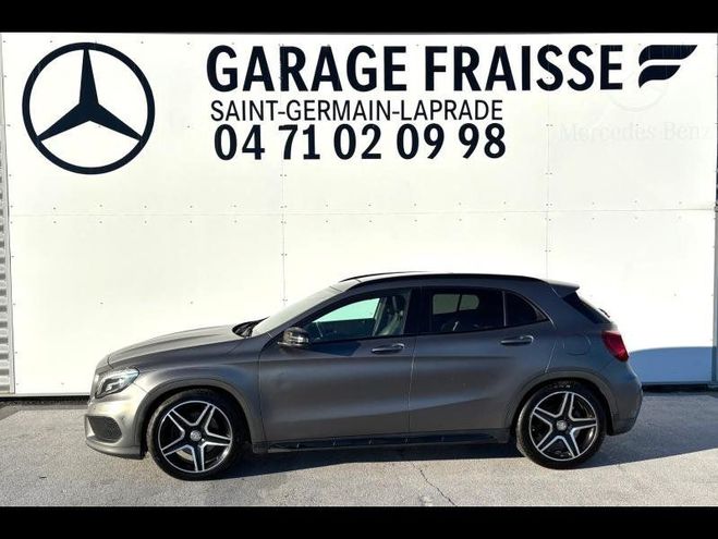 Mercedes Classe GLA 220 d Fascination 4Matic 7G-DCT Gris Montagne Magno Designo de 2016