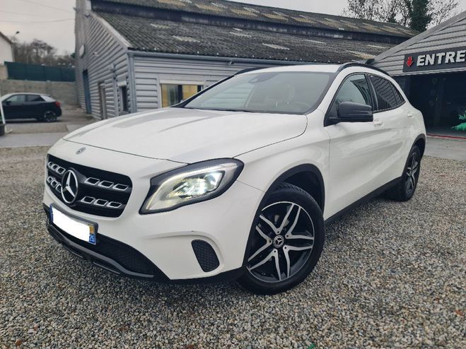 Mercedes Classe GLA 180 1.6L 122 CV PACK inspiration * REPRI Blanc de 2017