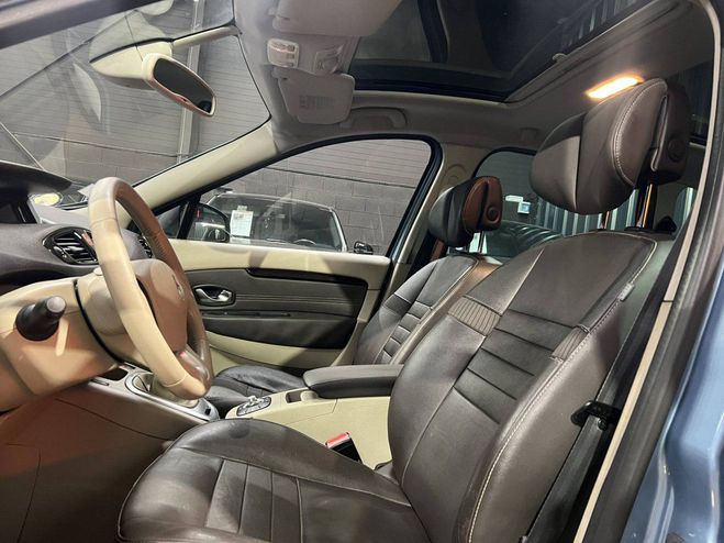 Renault Scenic III 1.5 dCi110 FAP Bose EDC BLEU C de 2011