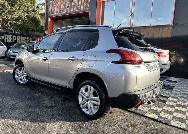 Peugeot 2008 1.6 BLUEHDI 100CH STYLE Gris de 2017