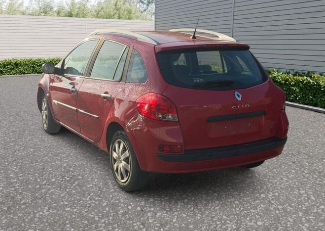 Renault Clio III Estate Aliz� Rouge de 2011
