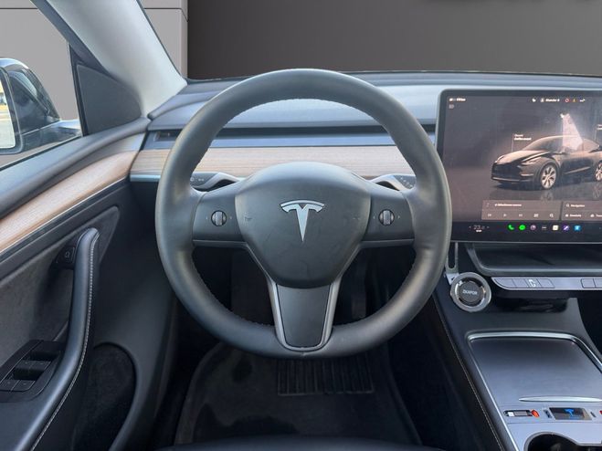 Tesla Model Y Standard RWD TVA recup�rable SOH batteri Noir de 2024